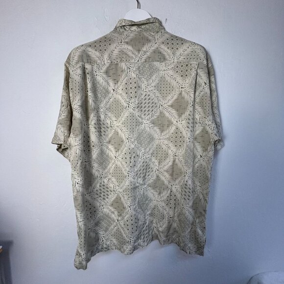Tommy Bahama Mens Beige Button-Up Shirt 100% Silk Short Sleeve Leaf Print Large - Picture 2 of 11